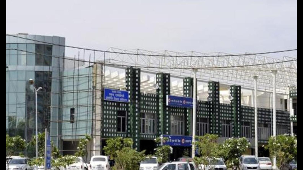 YEIDA Cancels 7 Industrial Plot Allotments, Decision Pending on 11 More