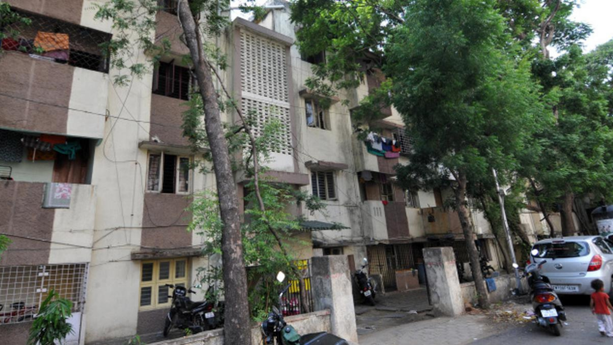 Tamil Nadu to Ease Building Approvals and Revamp 12,648 Old Flats