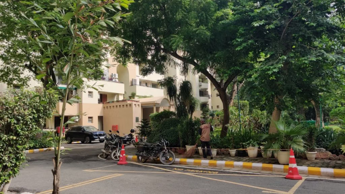 Gurugram Society OC Dispute Puts Focus on Parking, Fire Safety and Key Amenities