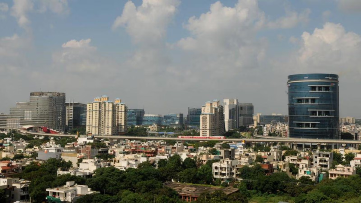 Gurugram Vacant Plots Face Tighter Checks as DTCP Directs DLF to Monitor Misuse