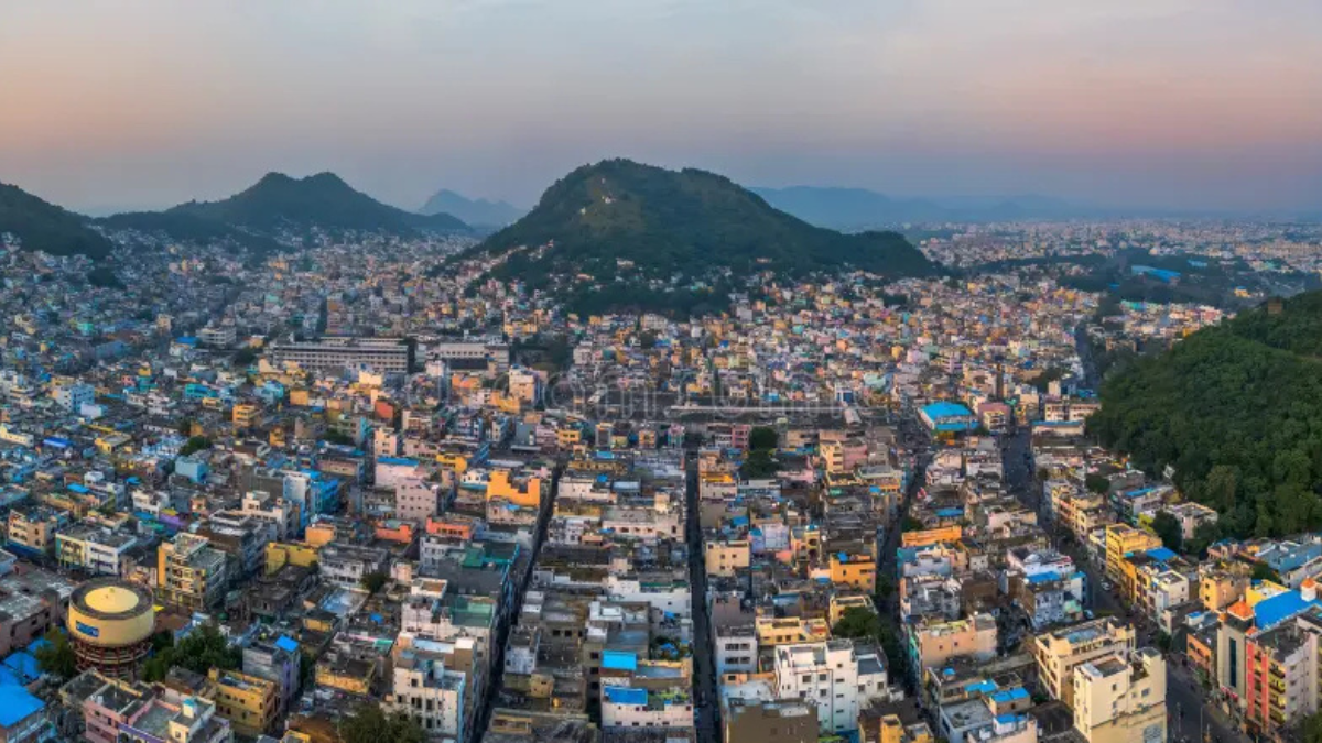 Visakhapatnam Tightens Town Planning Rules as GVMC Speeds Up TDR Cases and Construction Checks