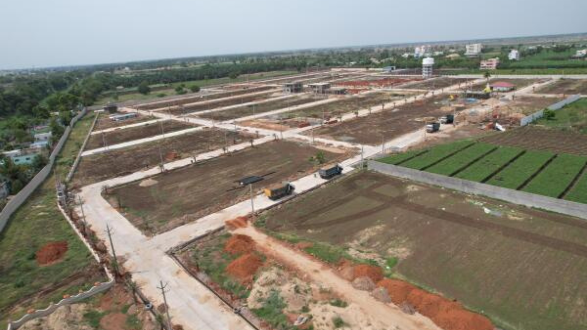 Guntur Land Dispute Ends After 120 Years as 812 Families Get Permanent Property Titles