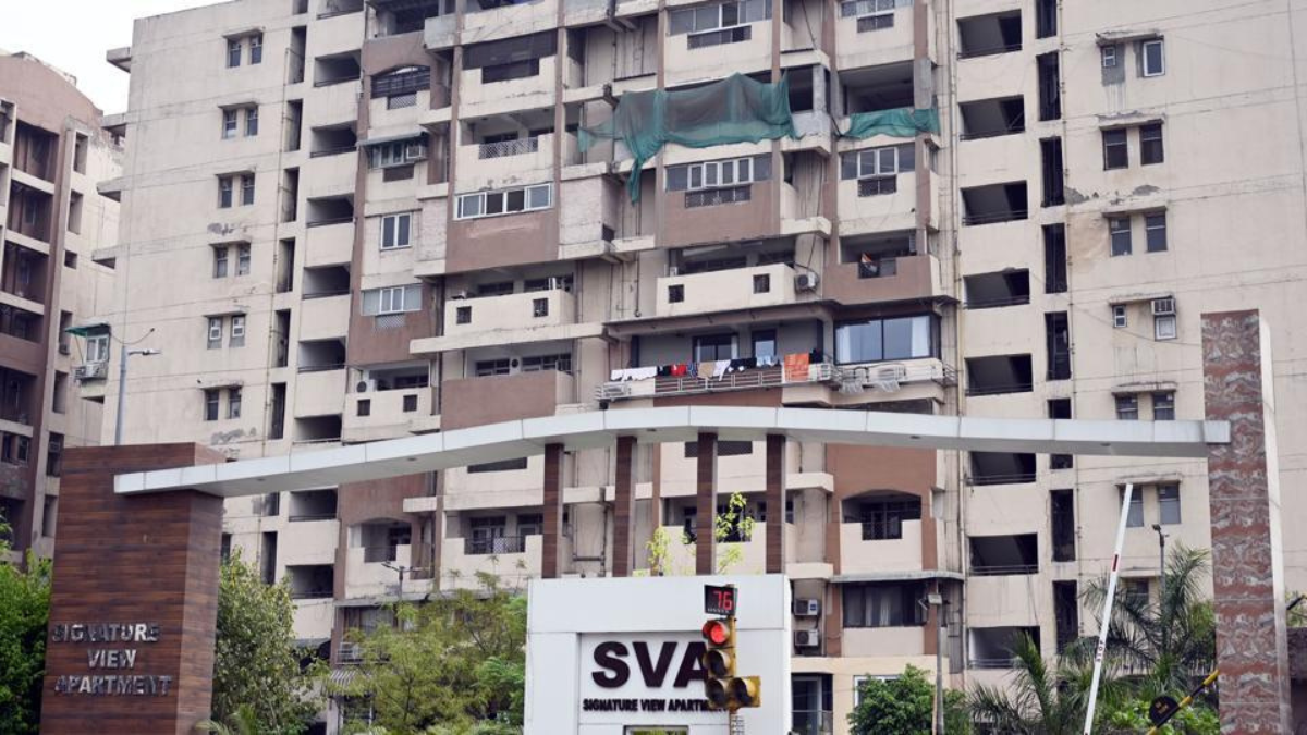 Delhi Signature View Residents Seek Time-Bound Plan for Demolition and Reconstruction