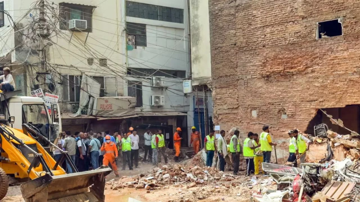Delhi PG Crackdown Leaves Students Searching for Safe Homes as MCD Tightens Building Checks