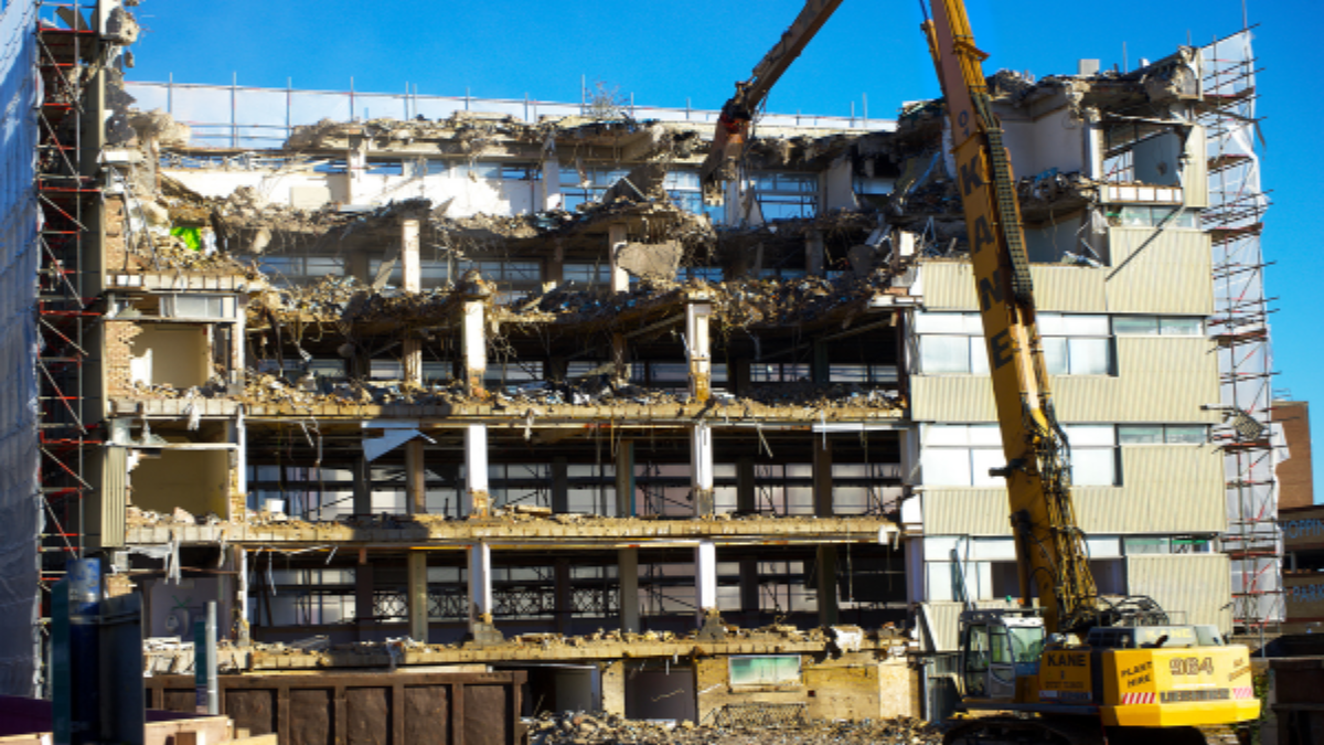 Delhi Property Owners Face Demolition and Sealing Action as MCD Tightens Building Checks