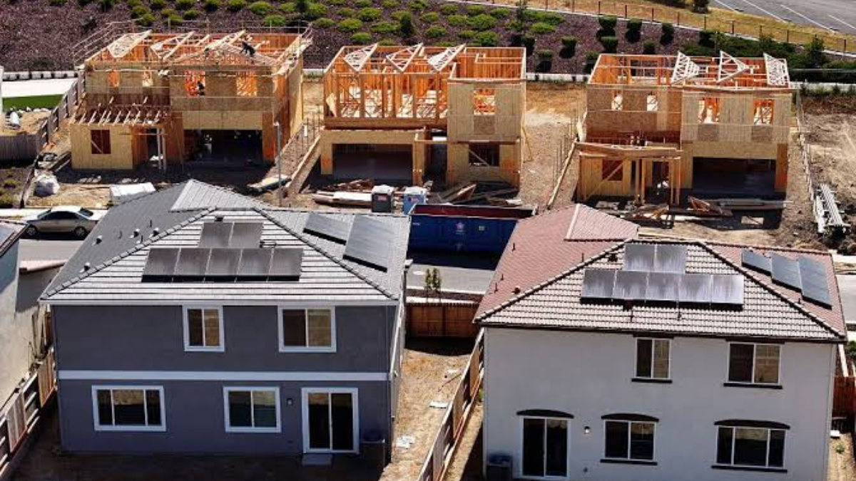 Millrose Plans $1 Billion Bond Sale to Expand Homesite Financing for US Builders
