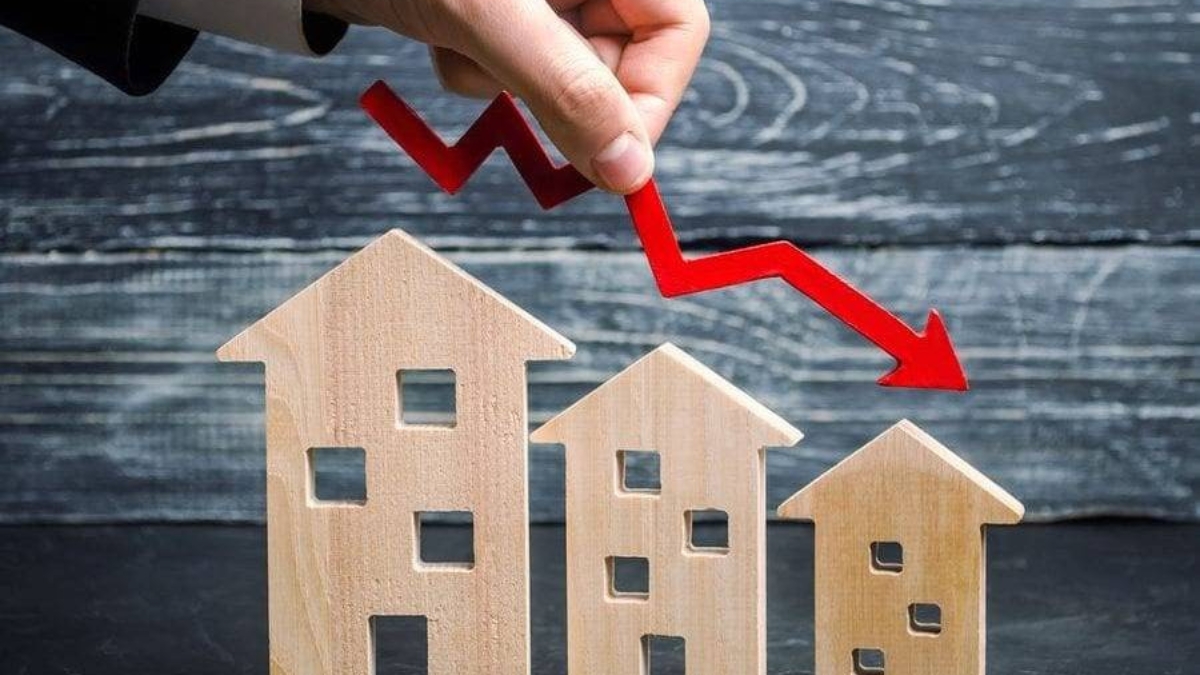Existing-Home Sales Fall to 3.98M; Supply at Decade High