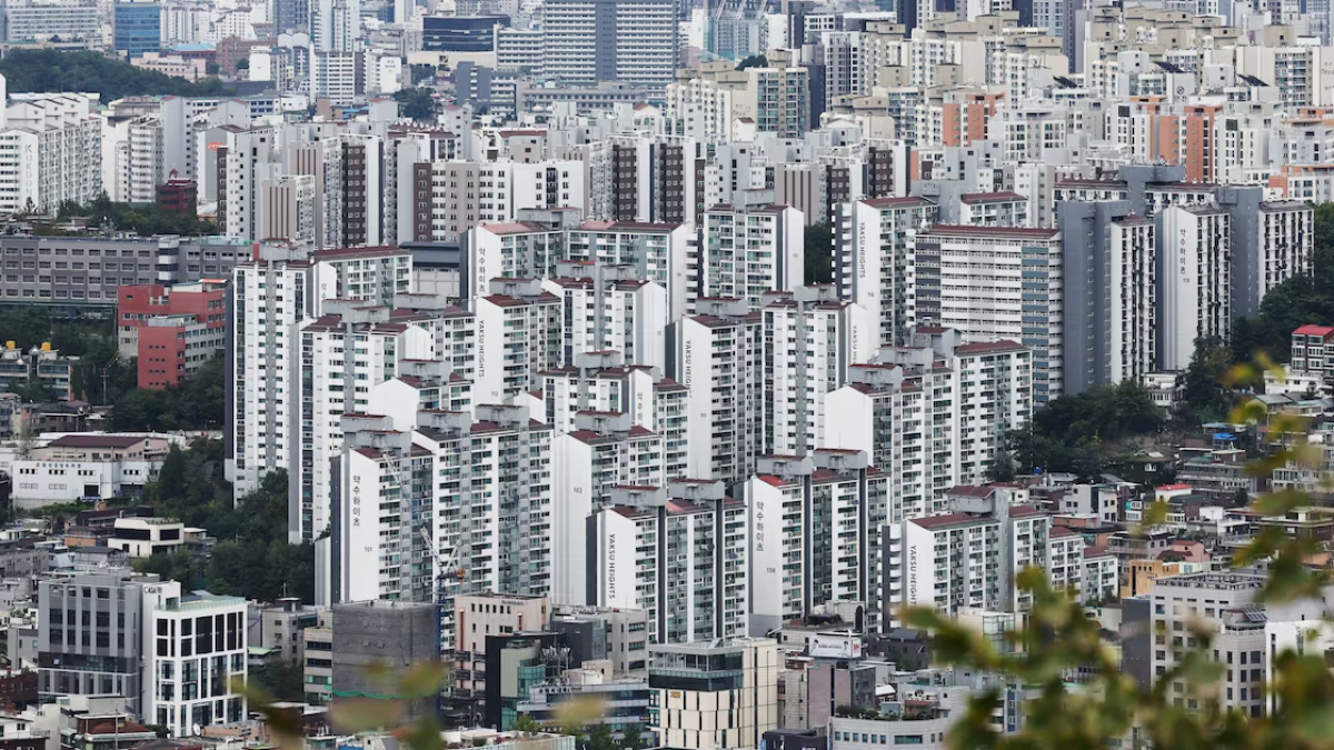 South Korea: 35,000 Homes Go on Sale in October, 4x Last Year