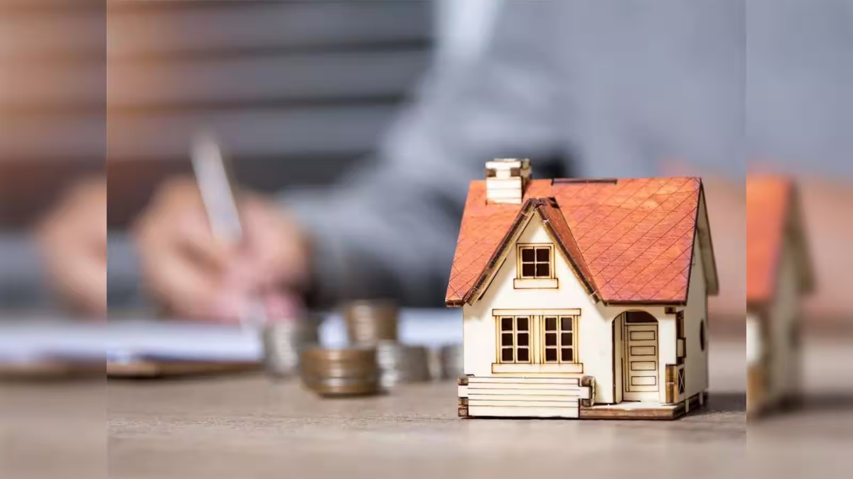 US Commercial Property Deals Face Price Cuts as Rates Jump
