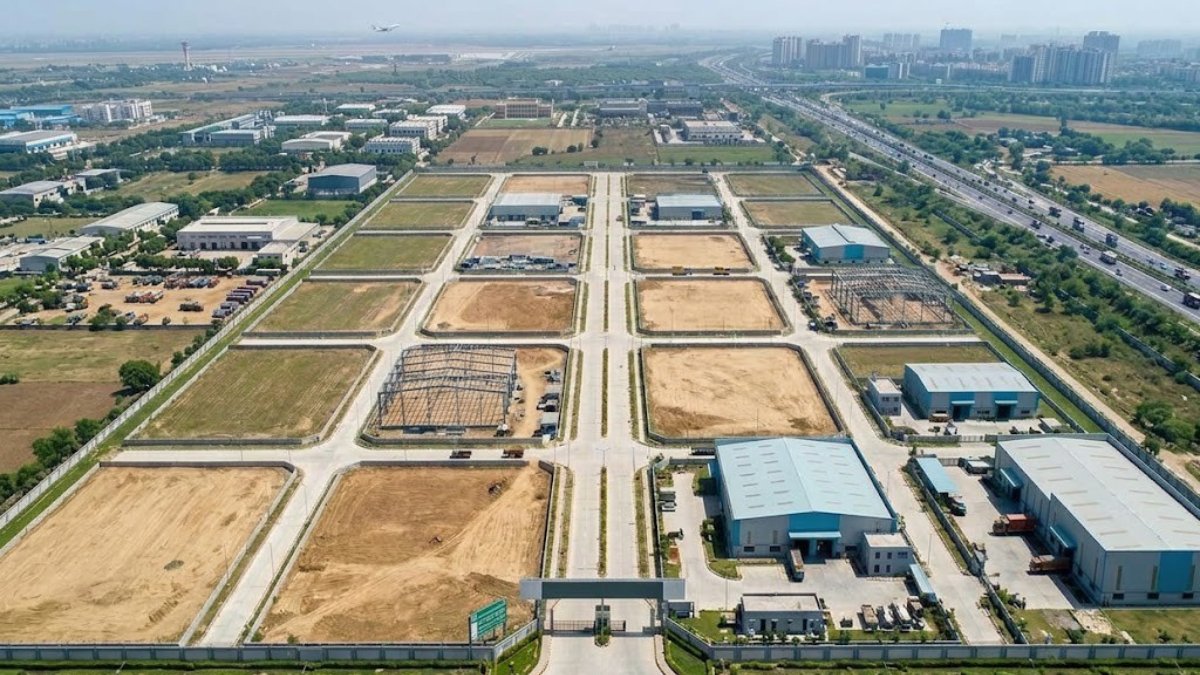 UP Opens Industrial Plot Scheme Across 8 Clusters With Land Rates Starting at 3,800 Per Sq Metre
